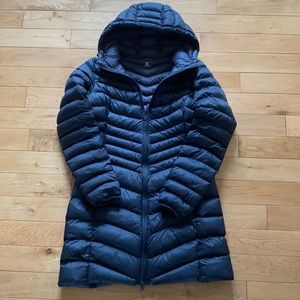 Mountain Warehouse long puffer jacket. Excellent condition.